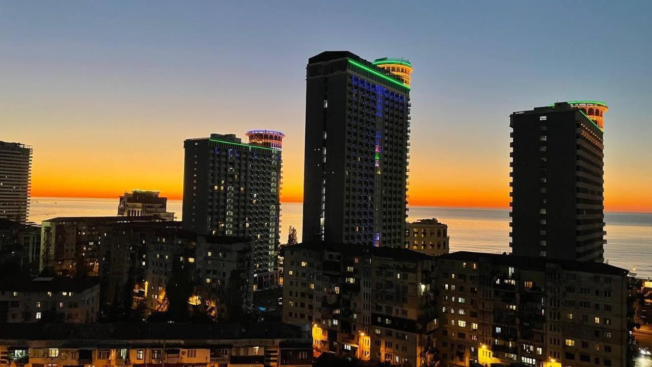 Pirosmani 18D, 14 Floor Lägenhet Batumi Exteriör bild