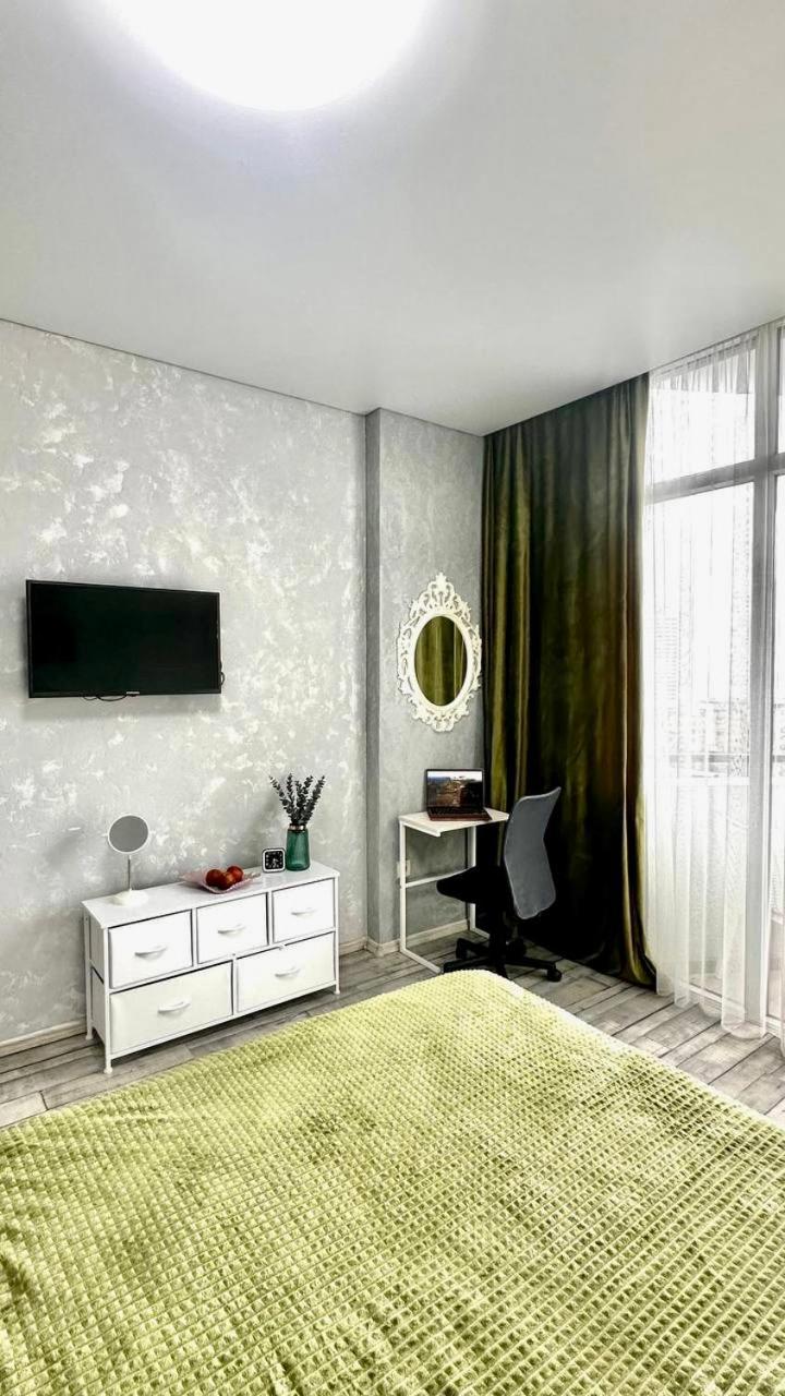 Pirosmani 18D, 14 Floor Lägenhet Batumi Exteriör bild